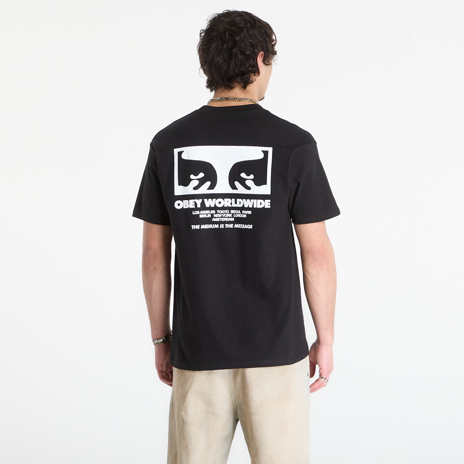 T-skjorter for menn OBEY The Medium Is The Message Black