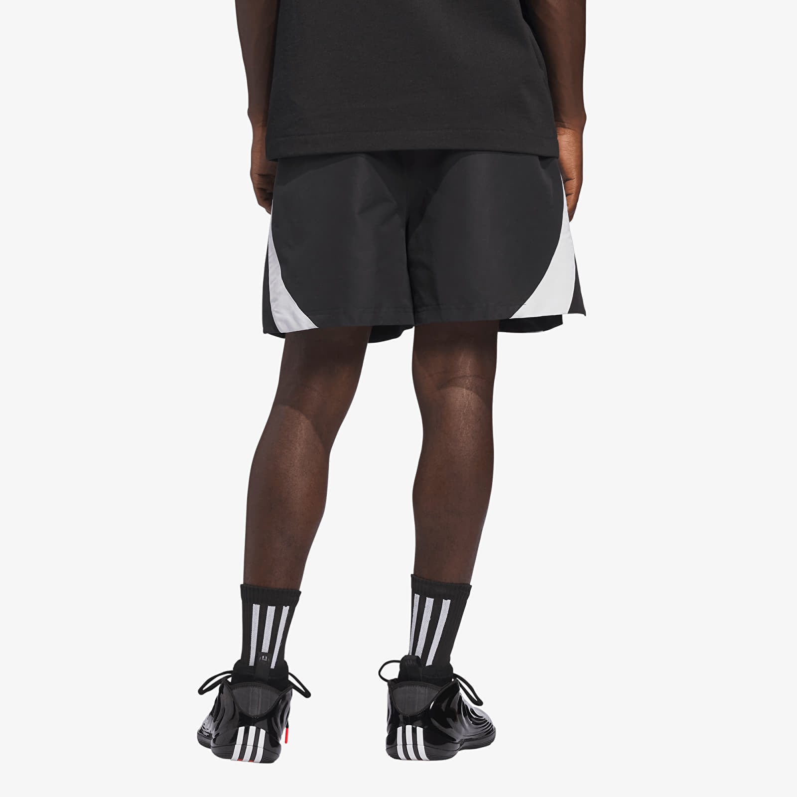 Shorts für Männer adidas Woven Short UNIXES Black/ Purrub
