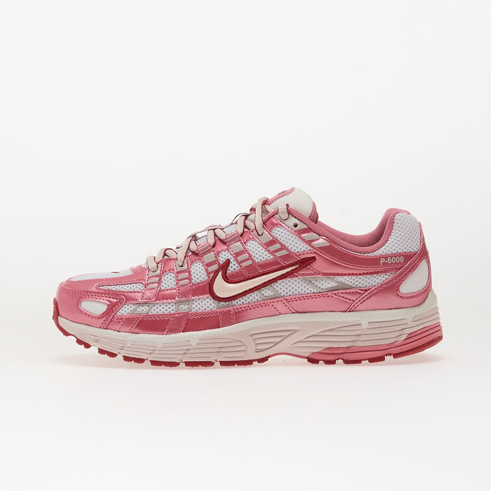 Sneakers Nike W P-6000 Summit White/ Silt Red-Peony-Team Crimson EUR 36