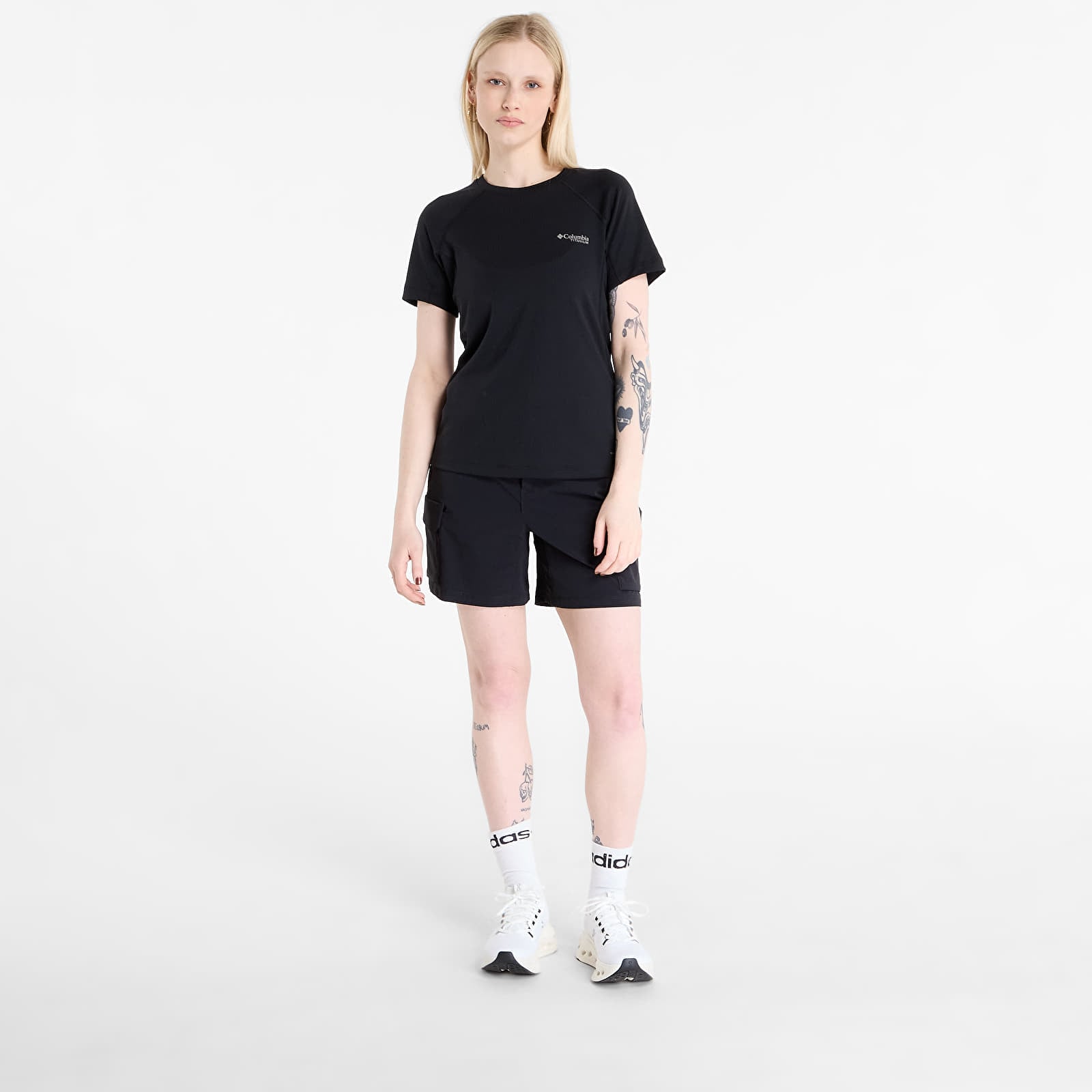 Moteriški marškinėliai Columbia DriVenture™ Short Sleeve Black