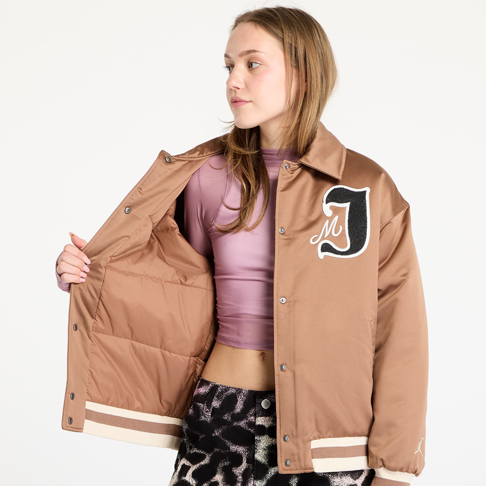 Sieviešu jakas Jordan Women's Varsity Jacket Archaeo Brown/ Legend Light Brown