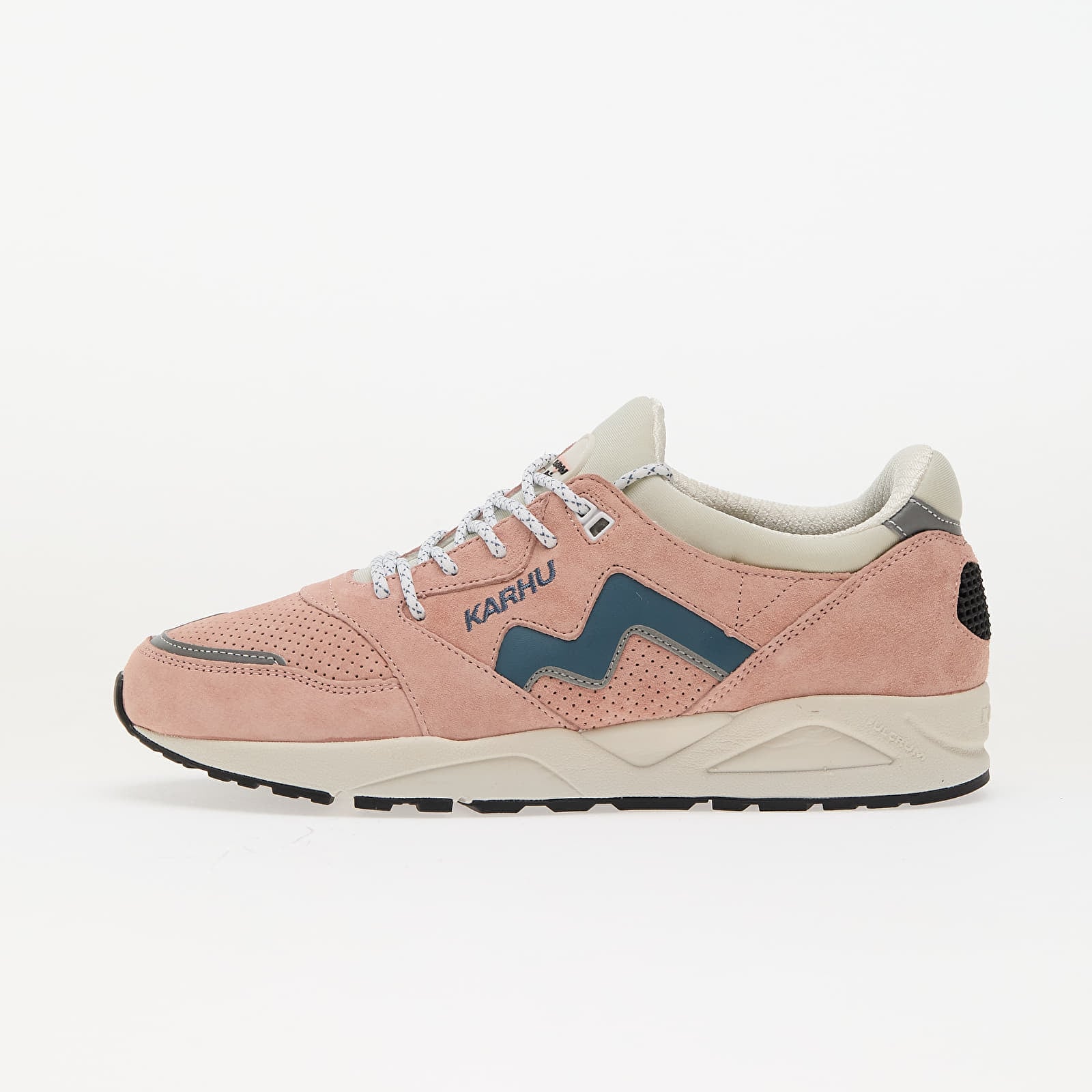 Men's sneakers and shoes Karhu Aria 95 Cameo Rose/ Blue Mirage