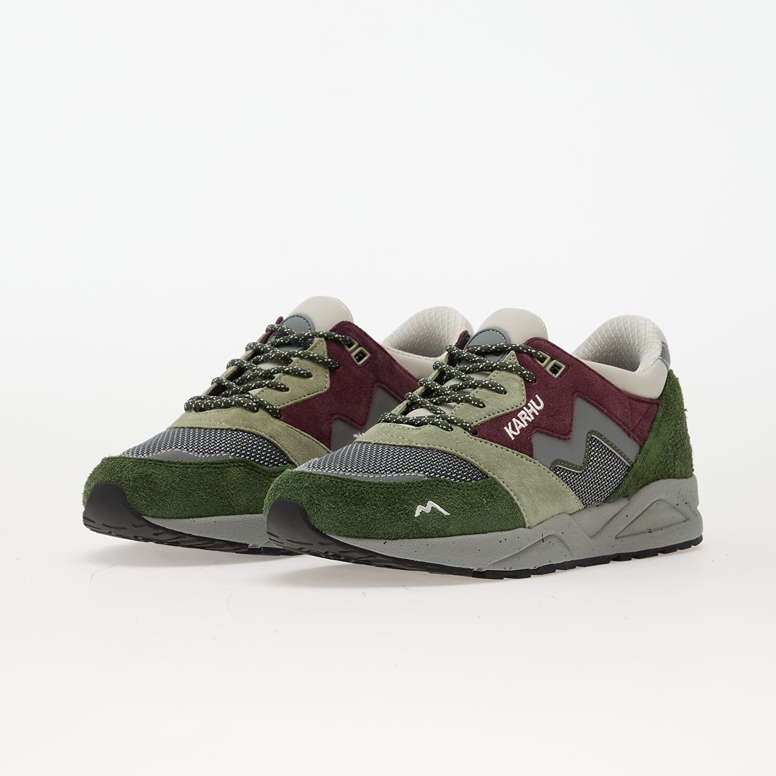 Férfi cipők Karhu Aria 95 Bronze Green/ Fig