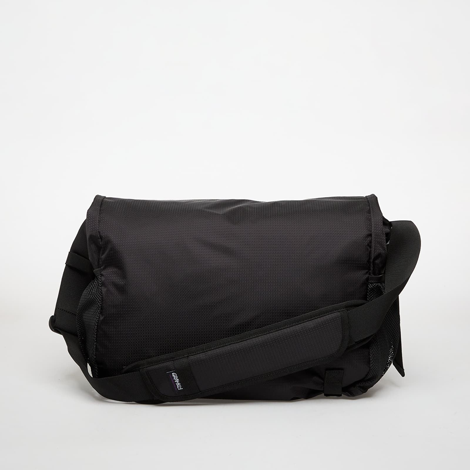 Axelremsväskor för män Gramicci Messenger Bag Black