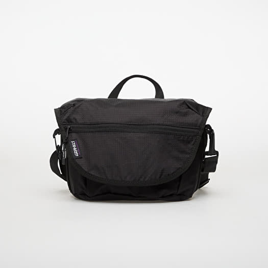 Väska Gramicci Multi Side Bag Black