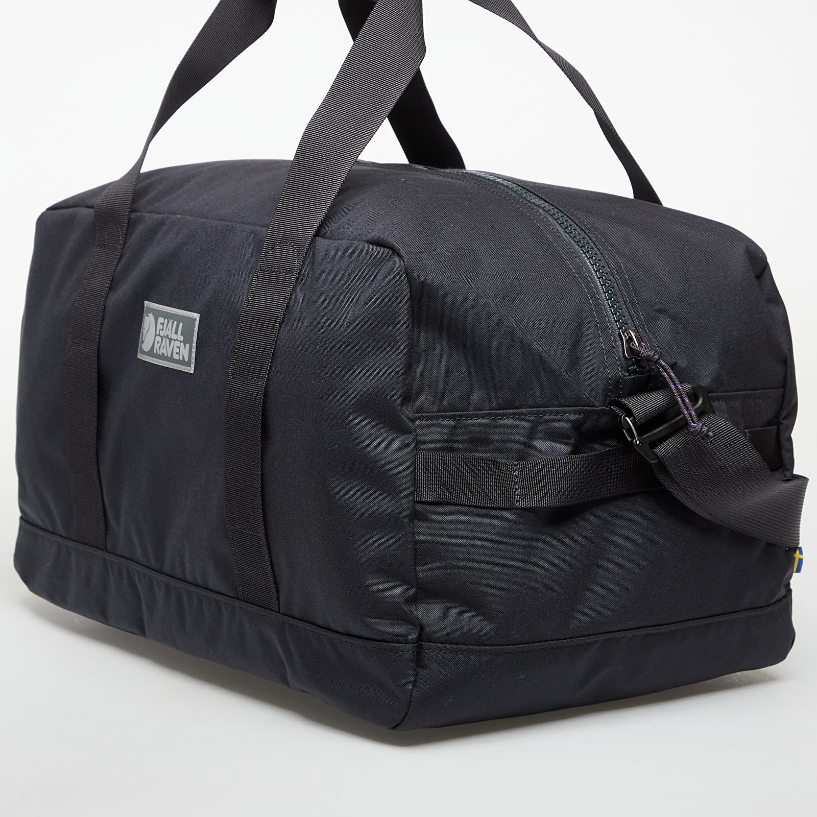 Duffelilaukku Fjällräven Vardag Duffel 33 Coal Black