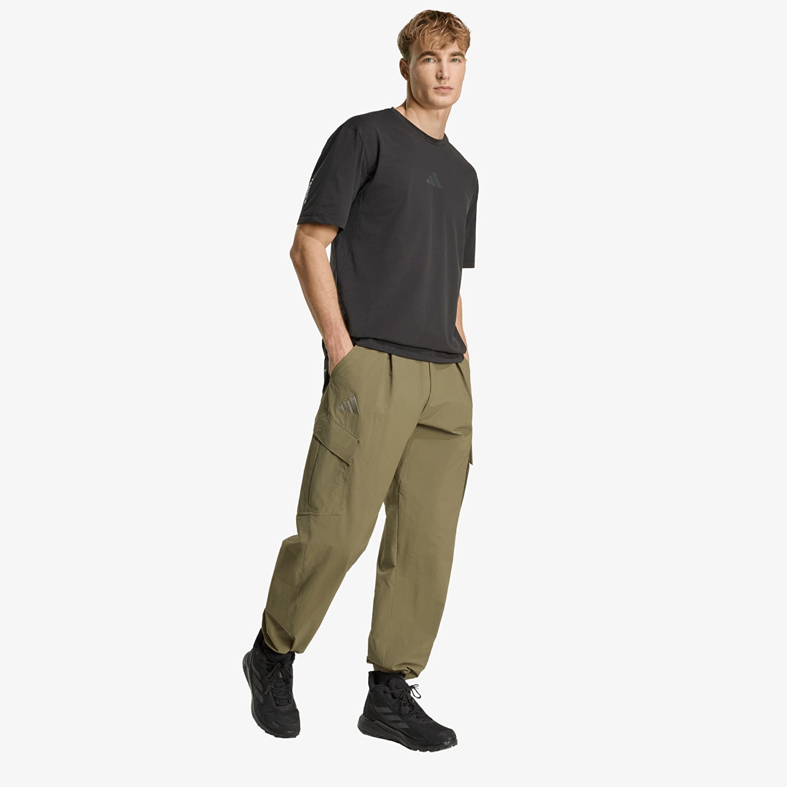 Bukser for menn adidas Cargo Pants Olive Strata