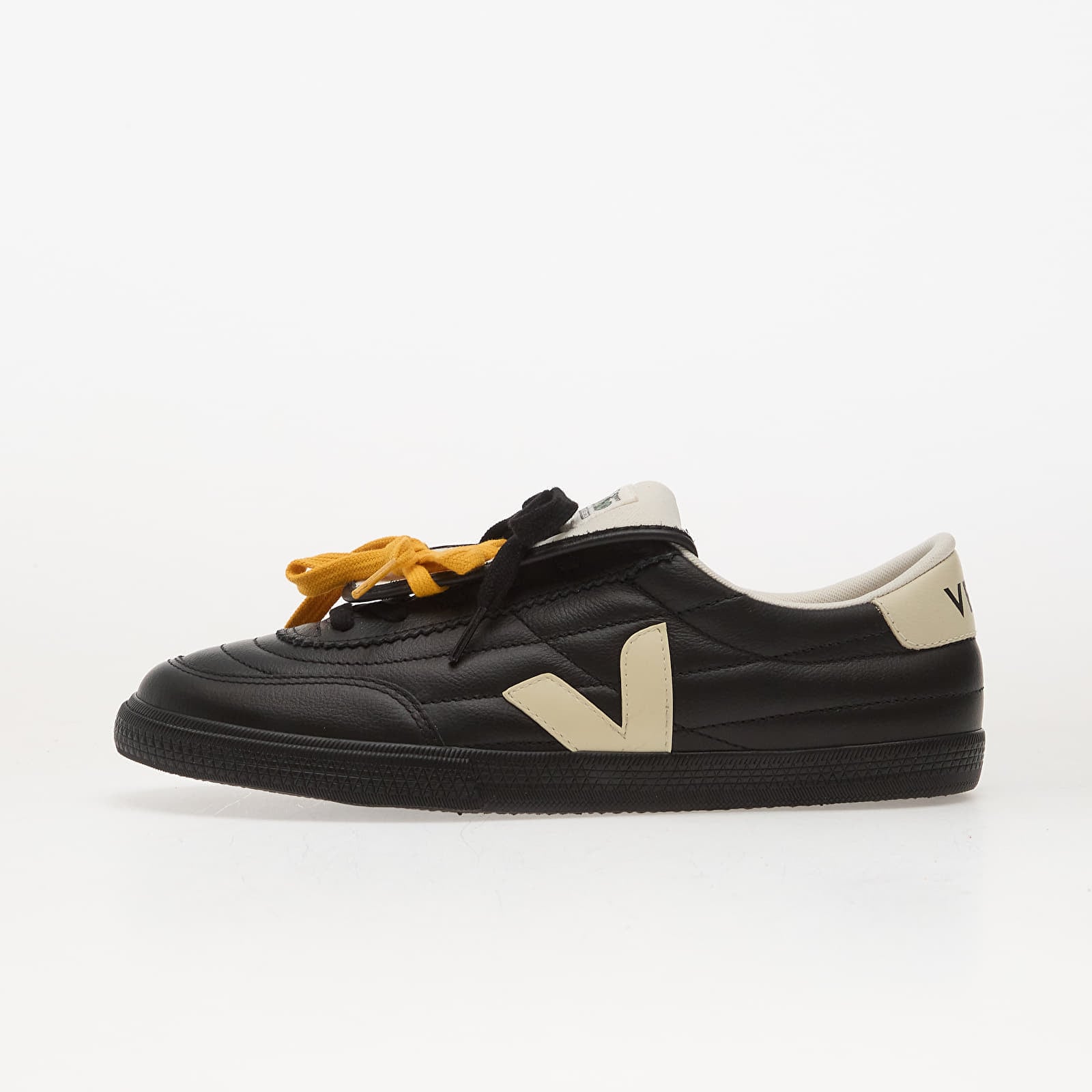 Сникърси Veja W x Magliano Panenka Black EUR 40