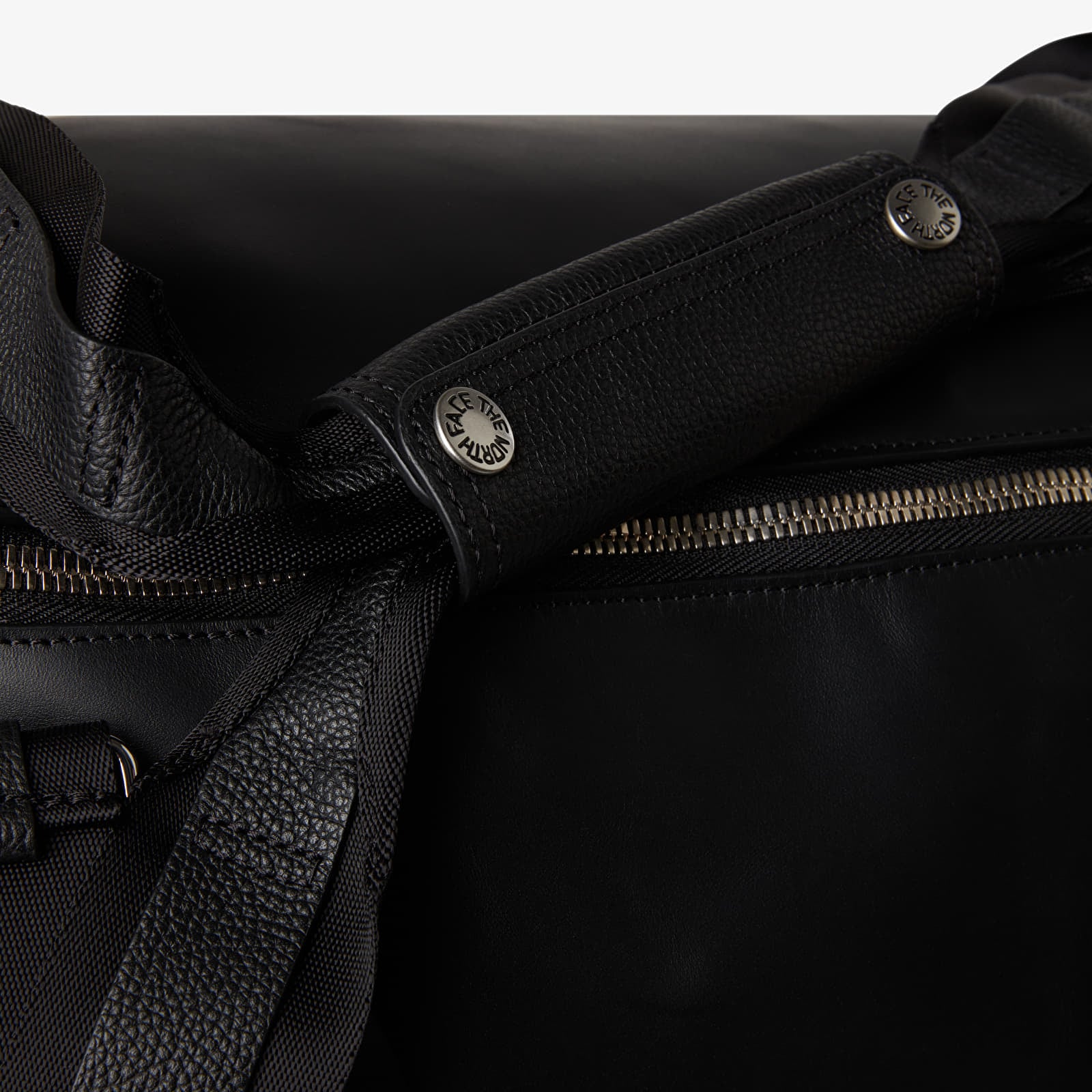 Duffle bag The North Face Base Camp Duffel Leather Se TNF Black