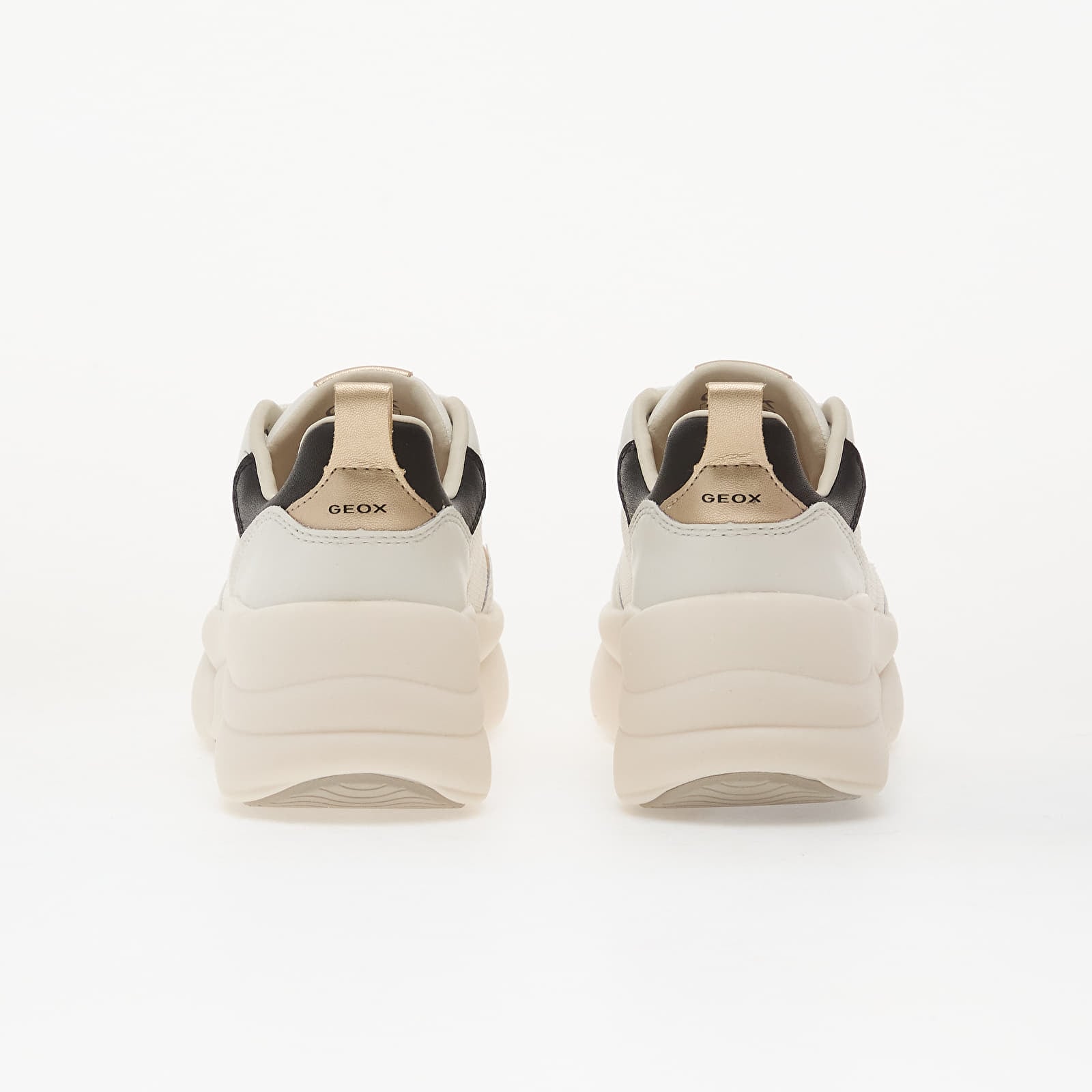 Women's sneakers and shoes Geox D Xtors White/ Lt Gold