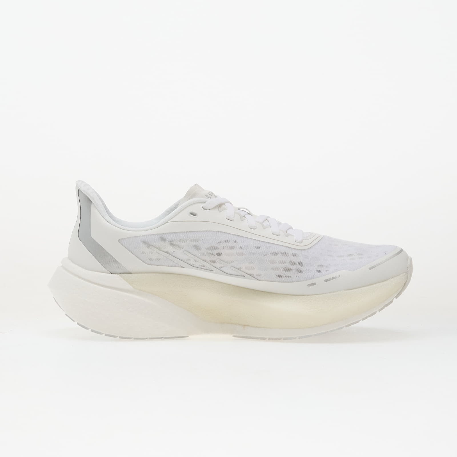 Dámské tenisky a boty Under Armour W Velociti Distance White