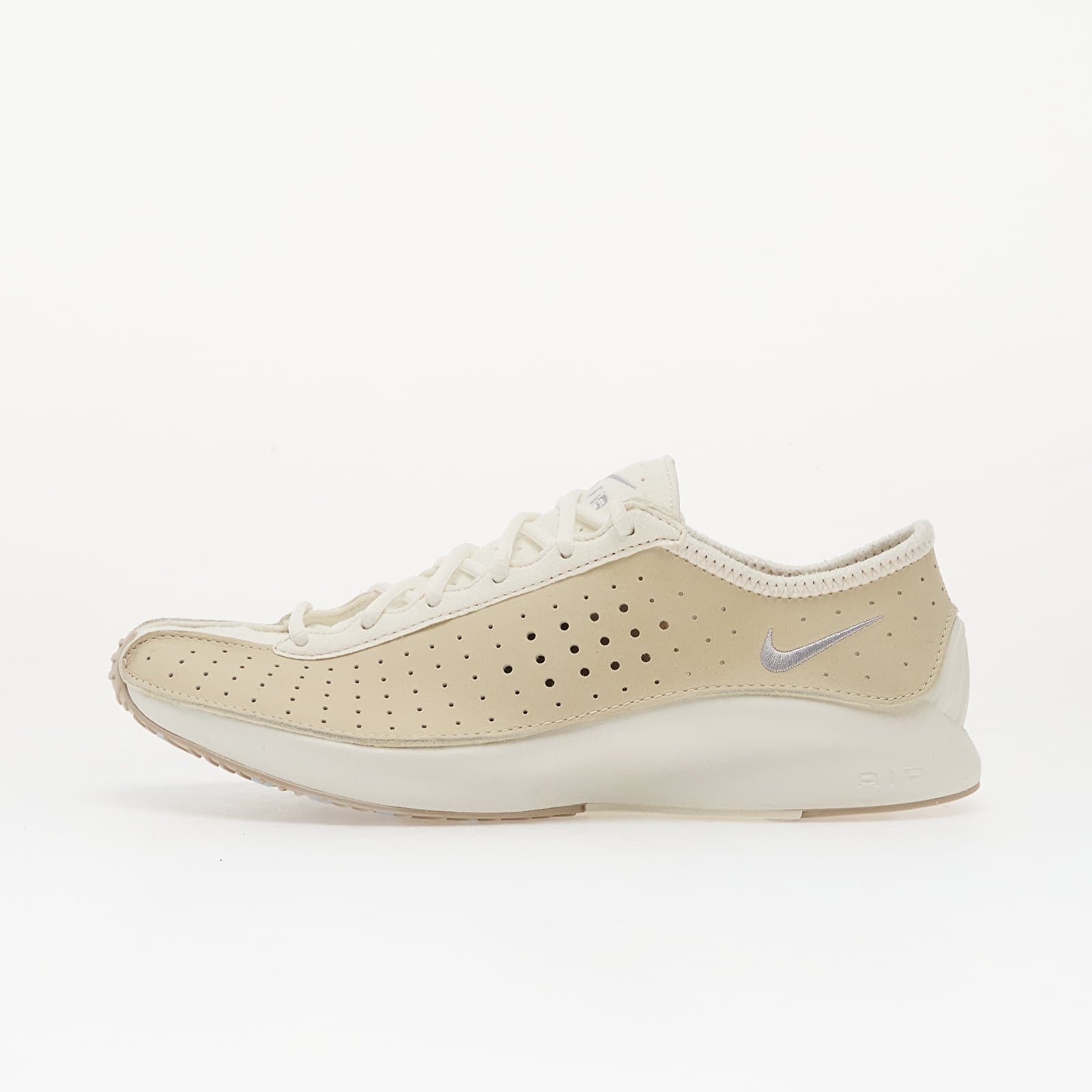 Joggesko og sko for kvinner Nike W Air Superfly Coconut Milk/ Metallic Silver-Sail-Classic Stone-Cobalt Tint