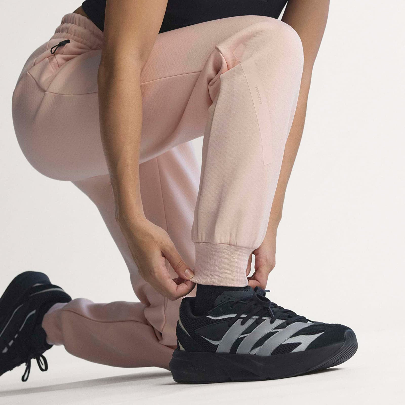Tepláky adidas Z.N.E. Tracksuit Bottoms Blush Pink