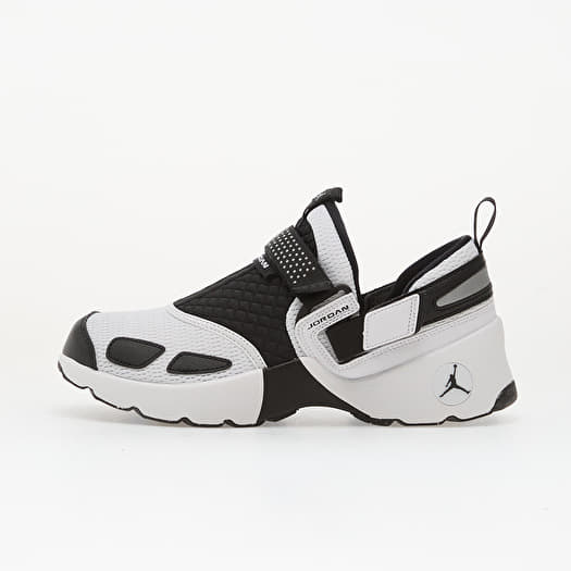 Jordan W Trunner Lx White/ Black-Reflective Slvr