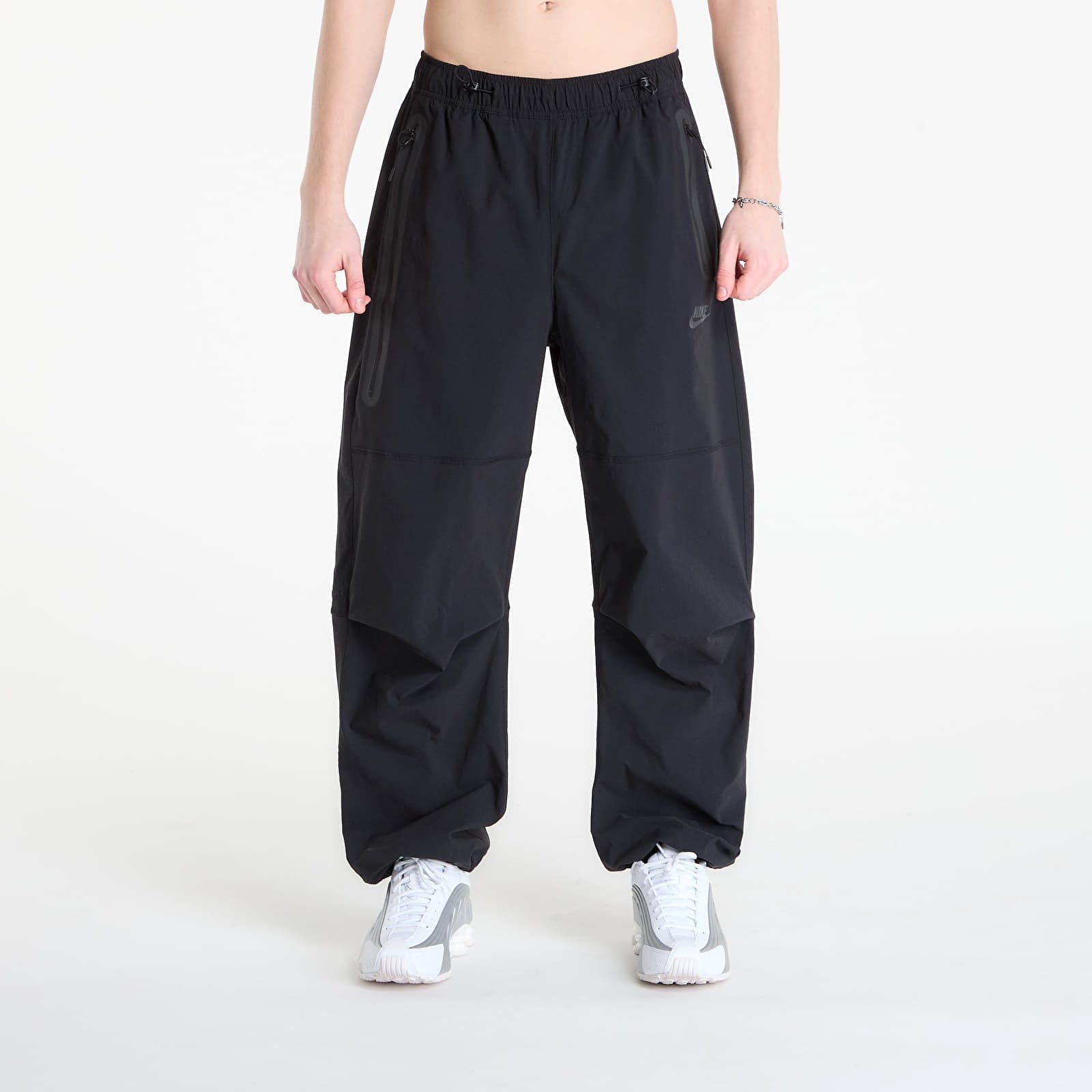 Панталони Nike Tech Men's Dri-FIT Woven Pants Black/ Black/ Black XL