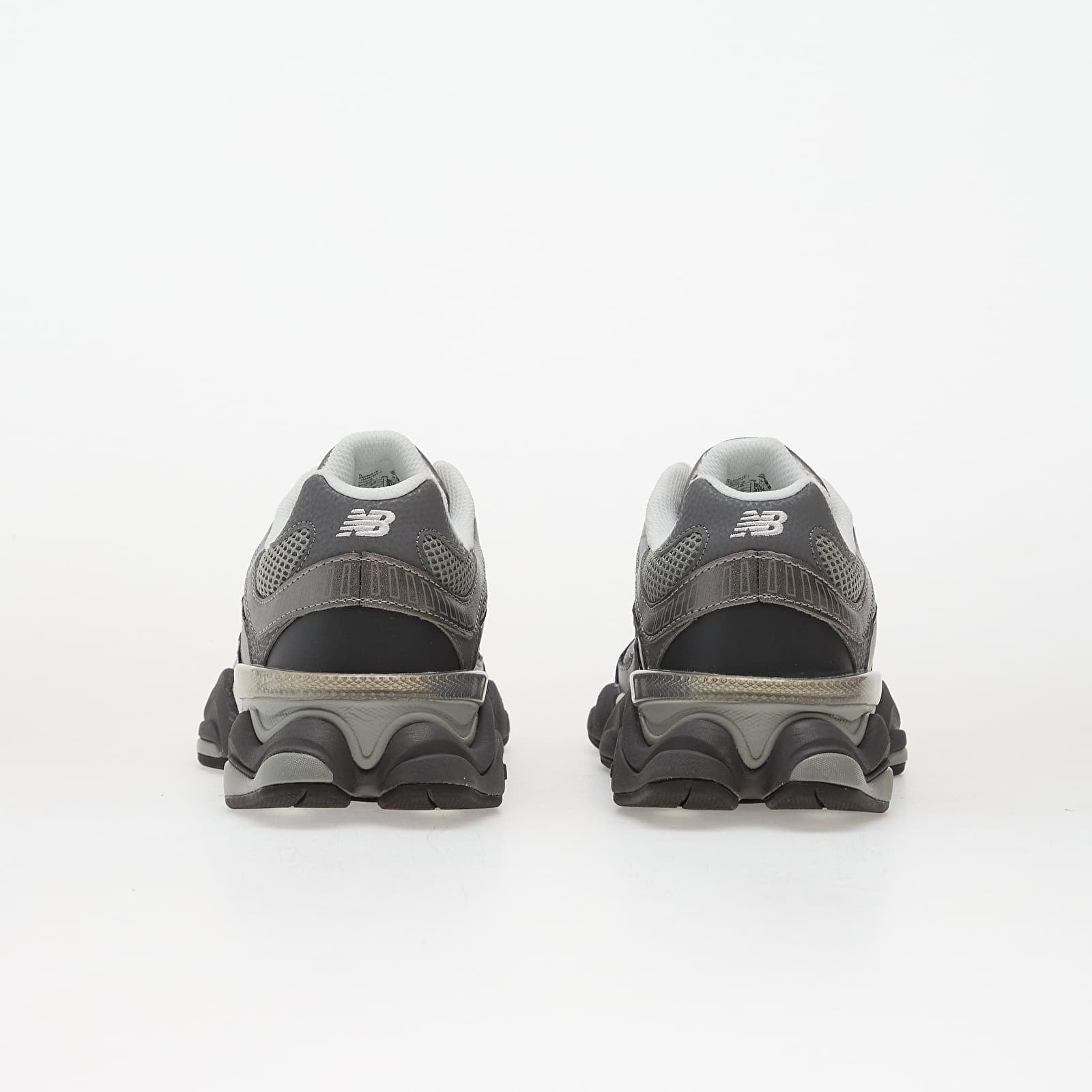 New Balance Sneakers New Balance 9060 Magnet/ Faded Black EUR 37 - 5