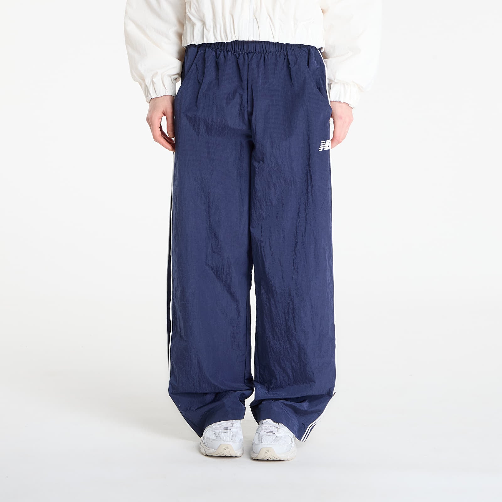 Naisten housut New Balance Sport Legacy Pant Blue