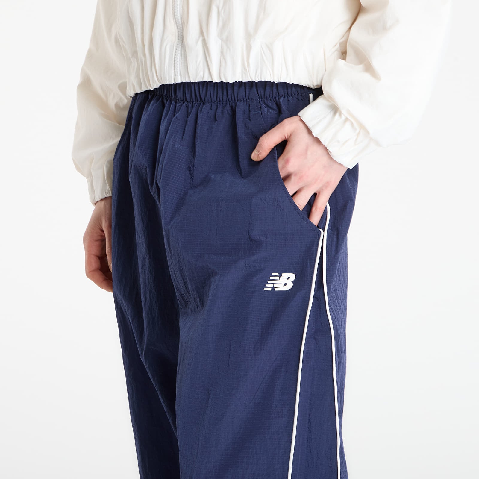 Naisten housut New Balance Sport Legacy Pant Blue
