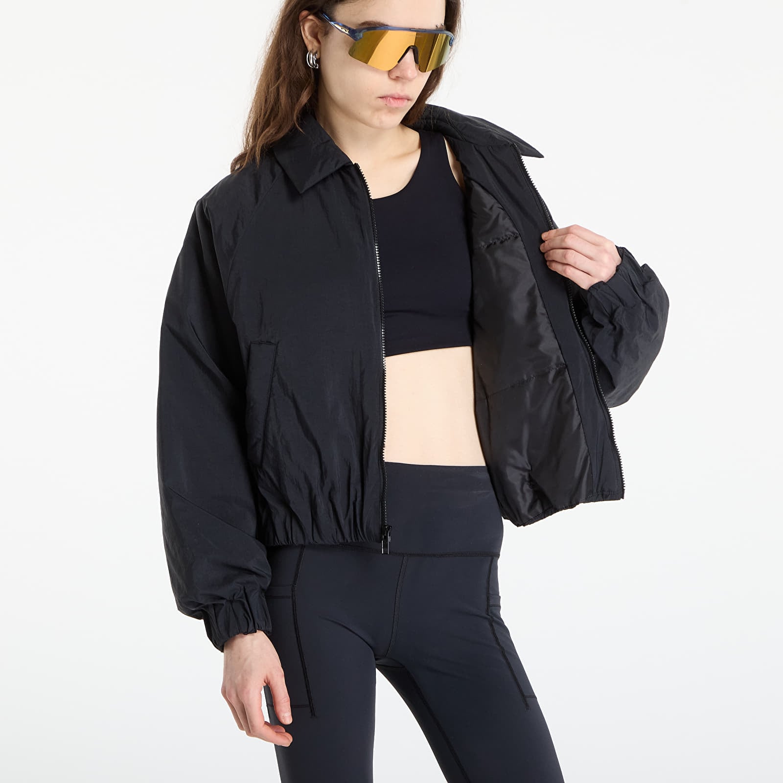 Naiste jakid New Balance Woven Bomber Jacket Black