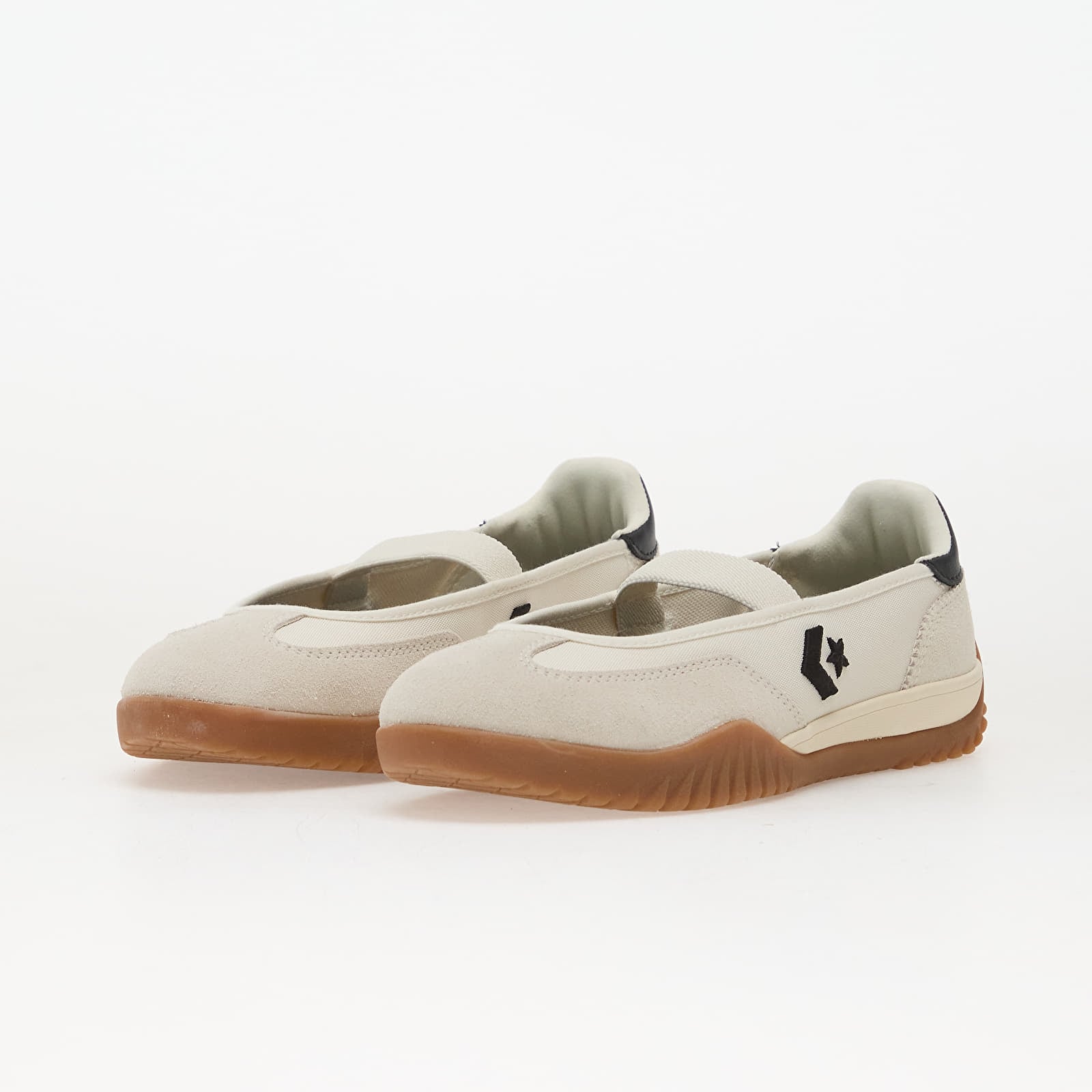 Vīriešu čības un apavi Converse Run Star Trainer Ballet Flat Egret/ Black/ Gum