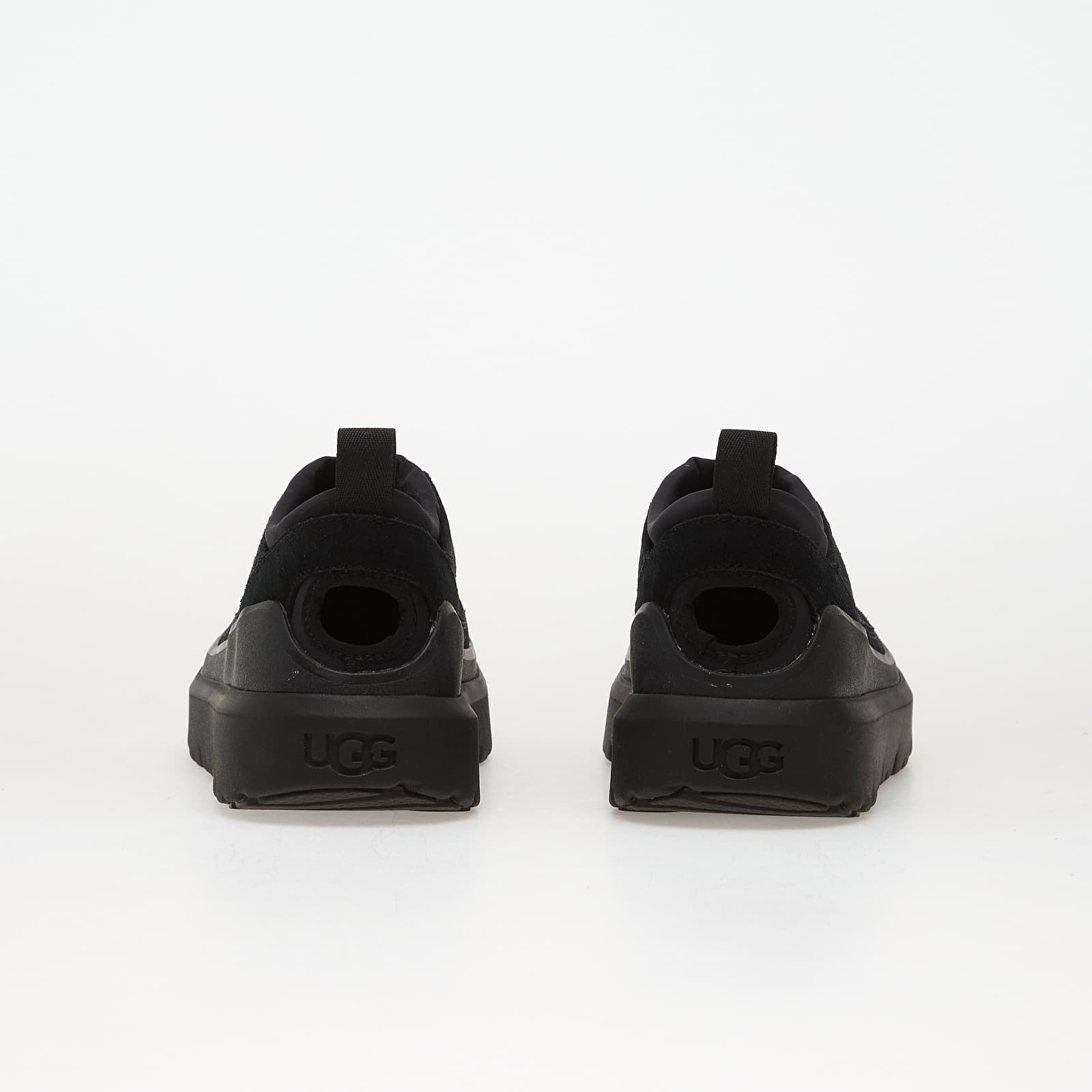 Vīriešu čības un apavi UGG M Heritage Utility Axoid Black/ Black