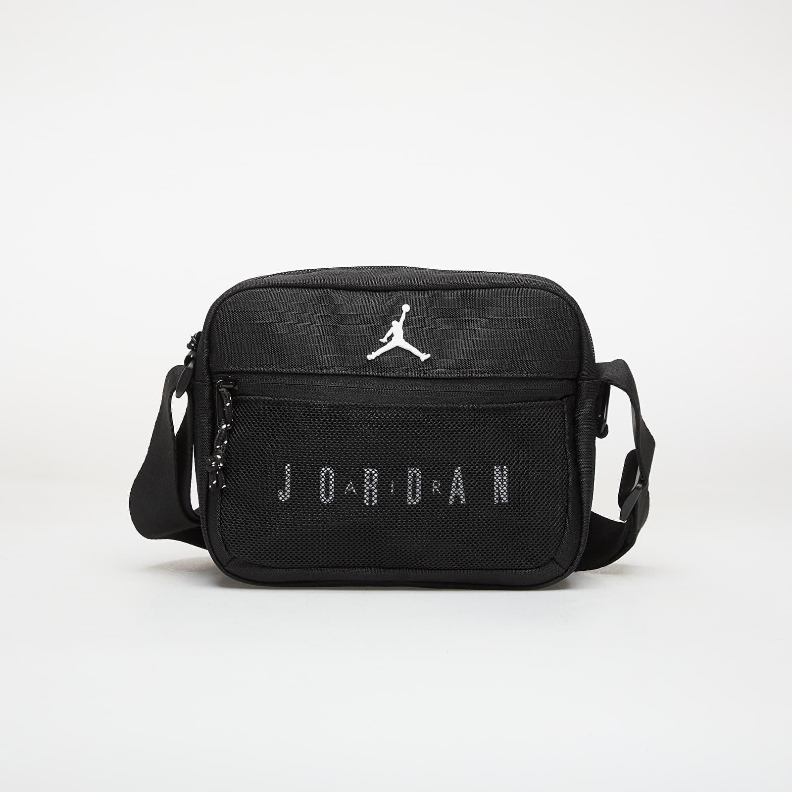 Чанта Jordan Jam Blacktop Messenger Black Universal