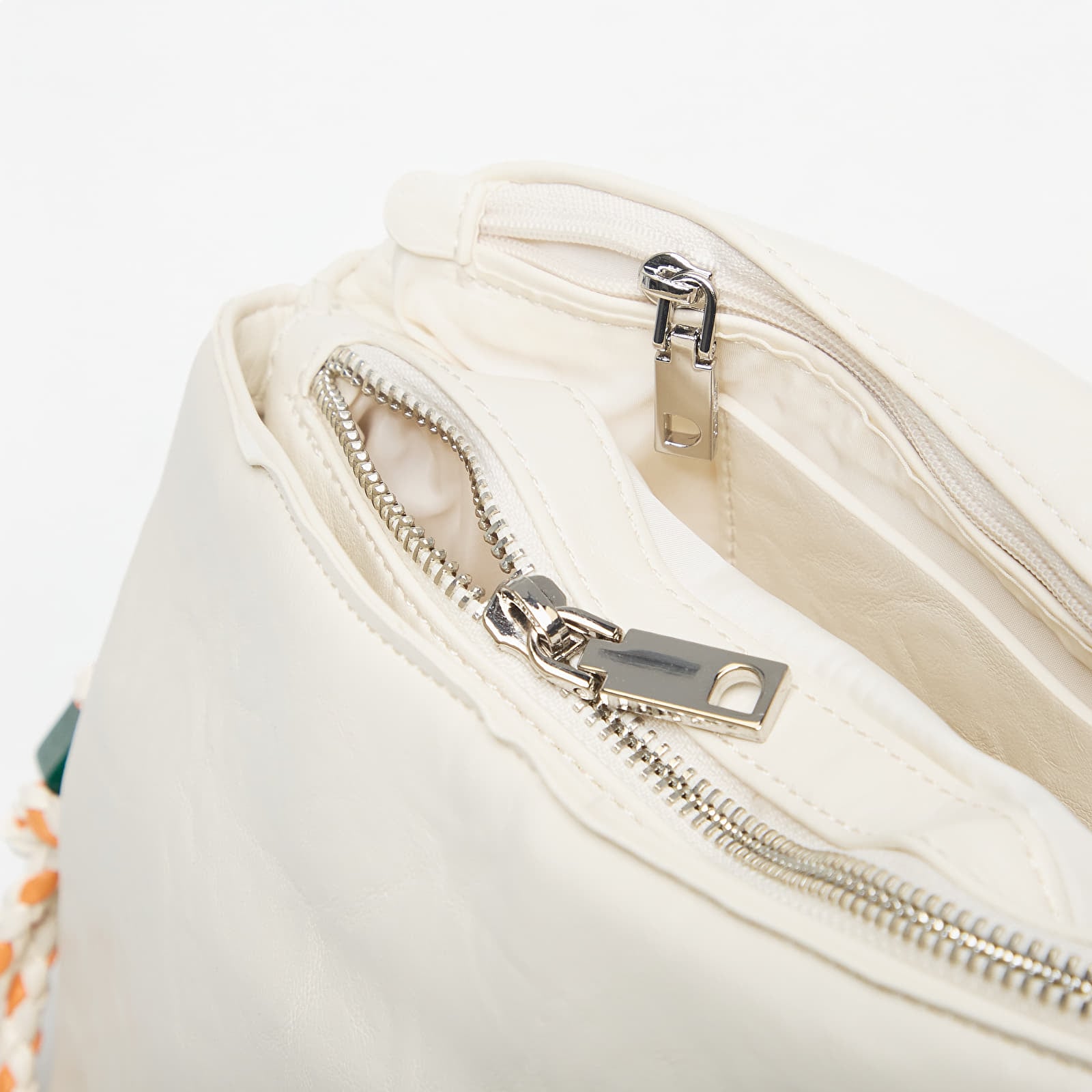 Handväskor Desigual Bag Half Logo Venecia 4.0 Ecru Bags White