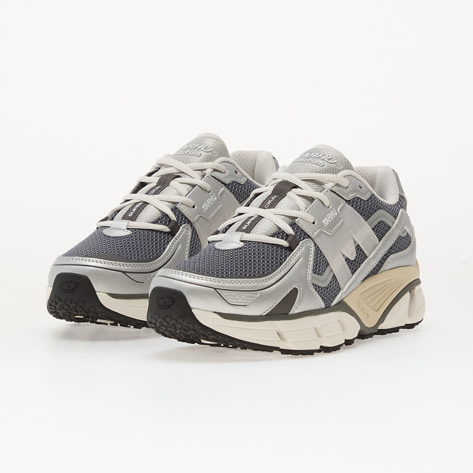 Men's sneakers and shoes Karhu Super Fulcrum Silver/ Vintage Indigo