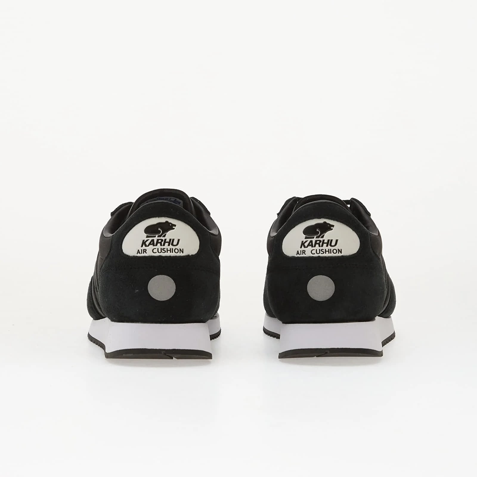 Meeste tossud ja kingad Karhu Albatross 82 Black/Black