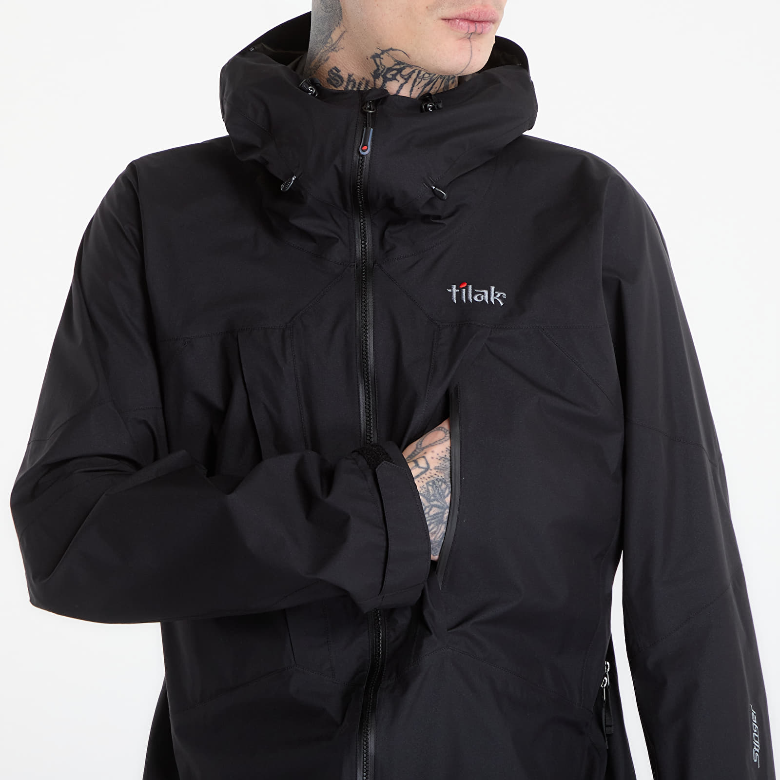 Vindjakker til mænd Tilak Stinger Paclite 25 Caviar Black