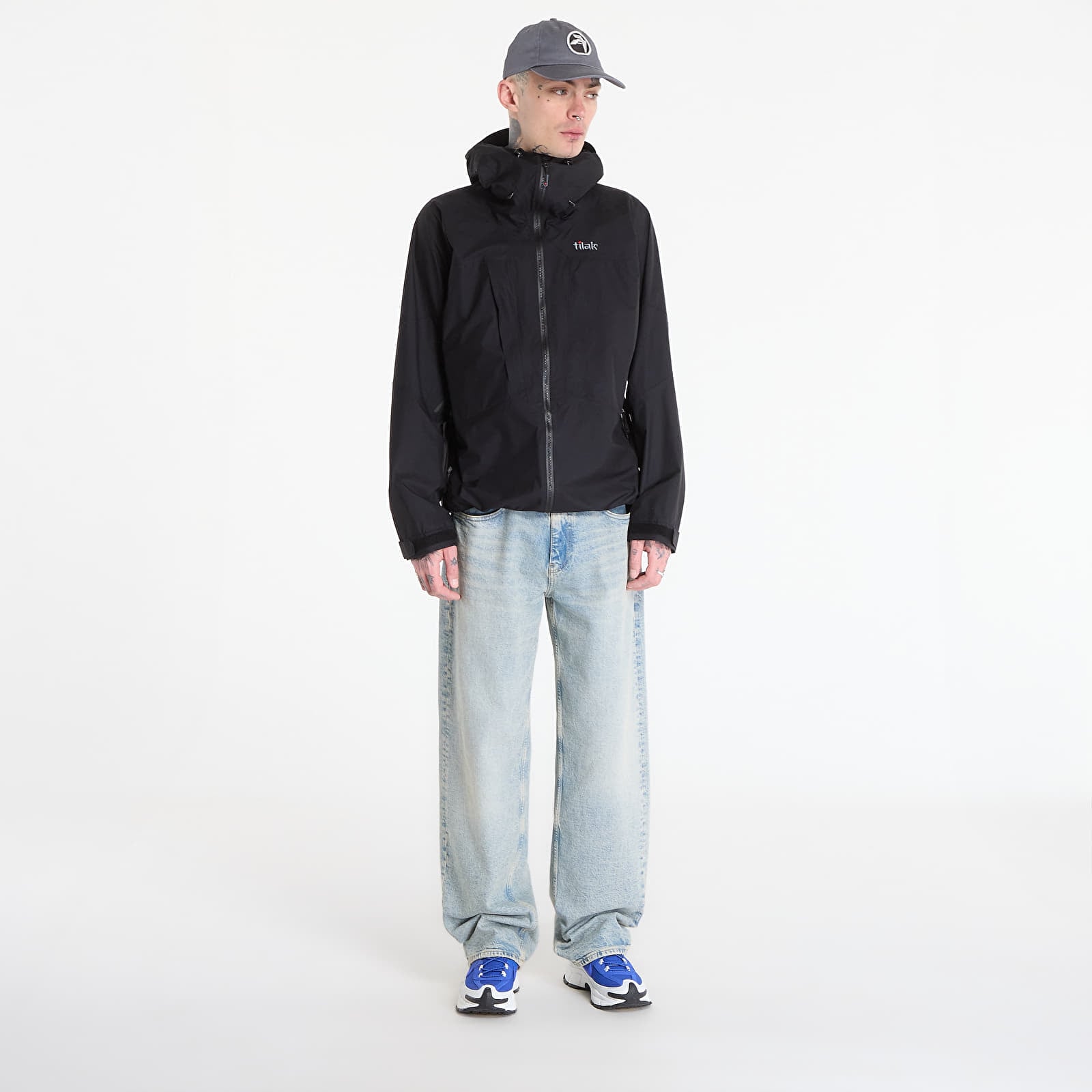 Vindjakker til mænd Tilak Stinger Paclite 25 Caviar Black