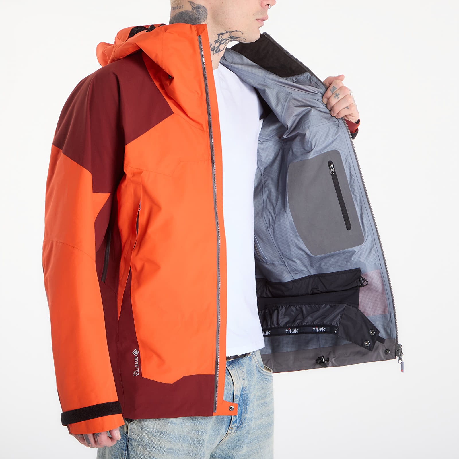 Vindjakker til mænd Tilak Raptor Red/ Fired brick