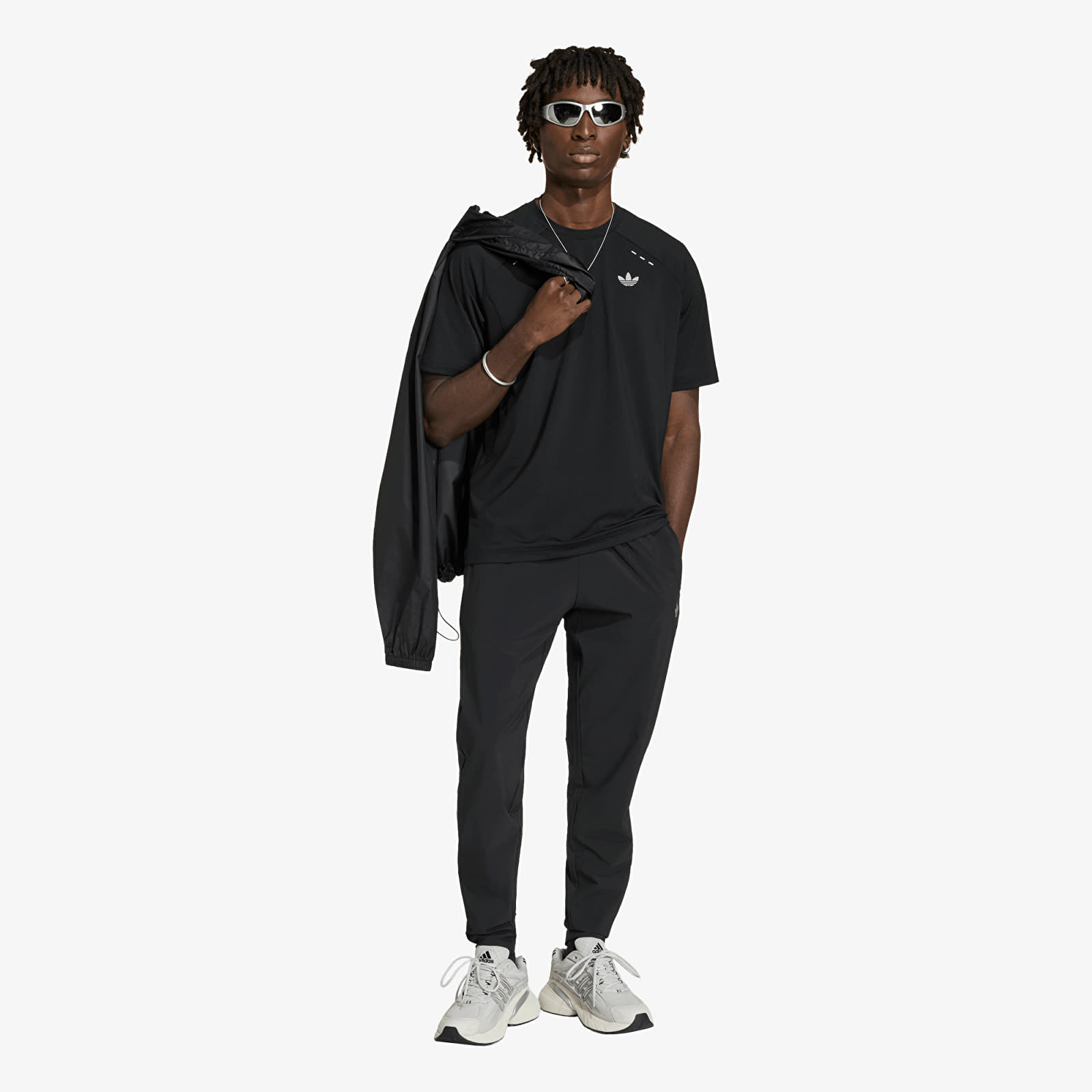 Tricouri bărbați adidas Tech Trefoil Essentials Polyester T-Shirt Black