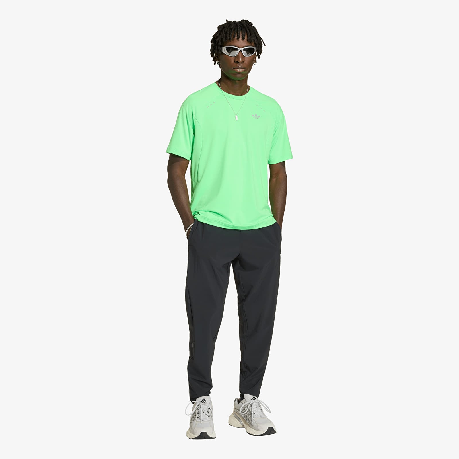 Tricouri bărbați adidas Tech Trefoil Essentials Polyester T-Shirt Screaming Green