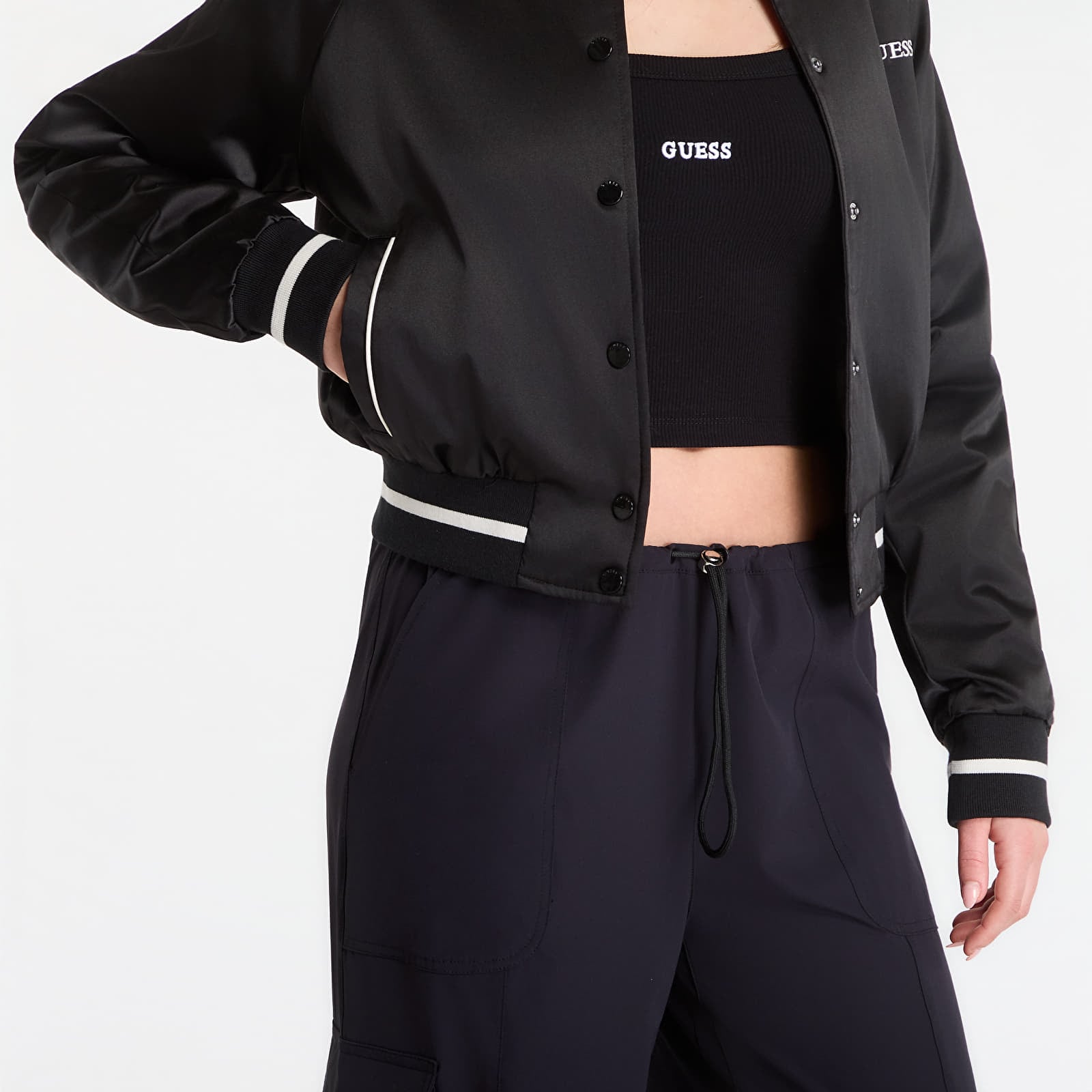 Naiste jakid GUESS Tamara Jacket Jet Black