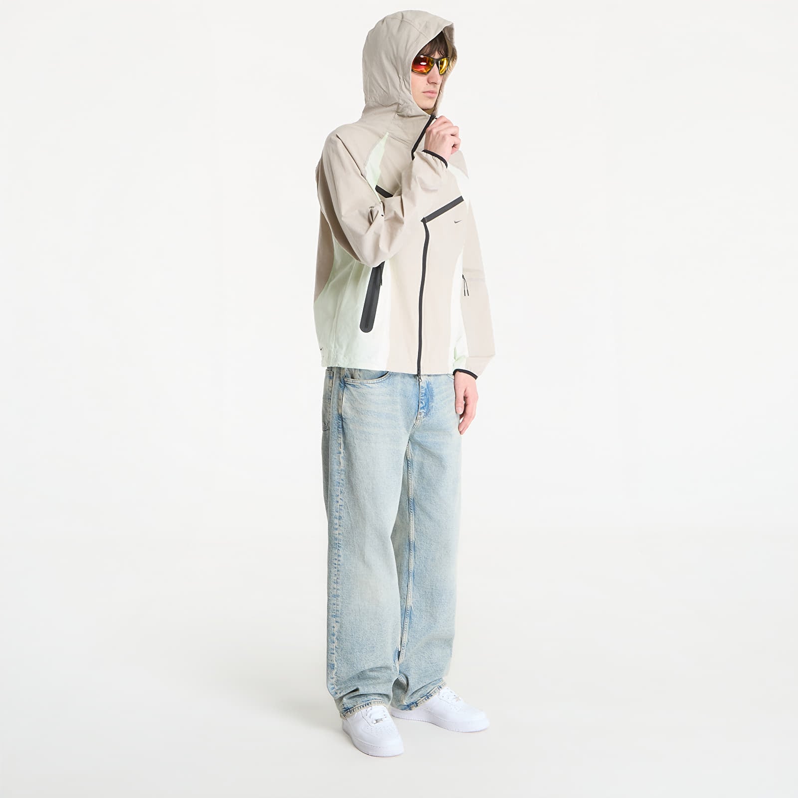 Férfi kabátok Nike Tech Men's Dri-FIT Woven Full-Zip Color-Block Windrunner Jacket Cream Ii/ Volt Tint/ Black