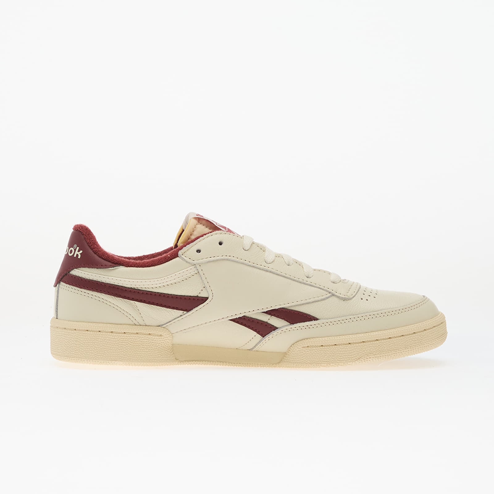 Miesten lenkkarit ja kengät Reebok Club C Revenge Vintage Vintage Chalk/ Paper White/ Classicburgundry
