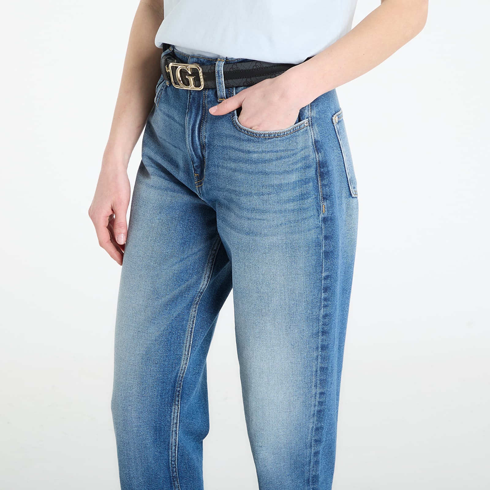 Women's jeans Guess Jeans New Mom Jeans Blush Breeze Wash