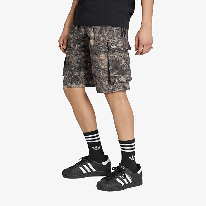 Korte broek adidas Adilenium Season 5 Aop Cargo Shorts Chalk Pearl/ Wonder Taupe