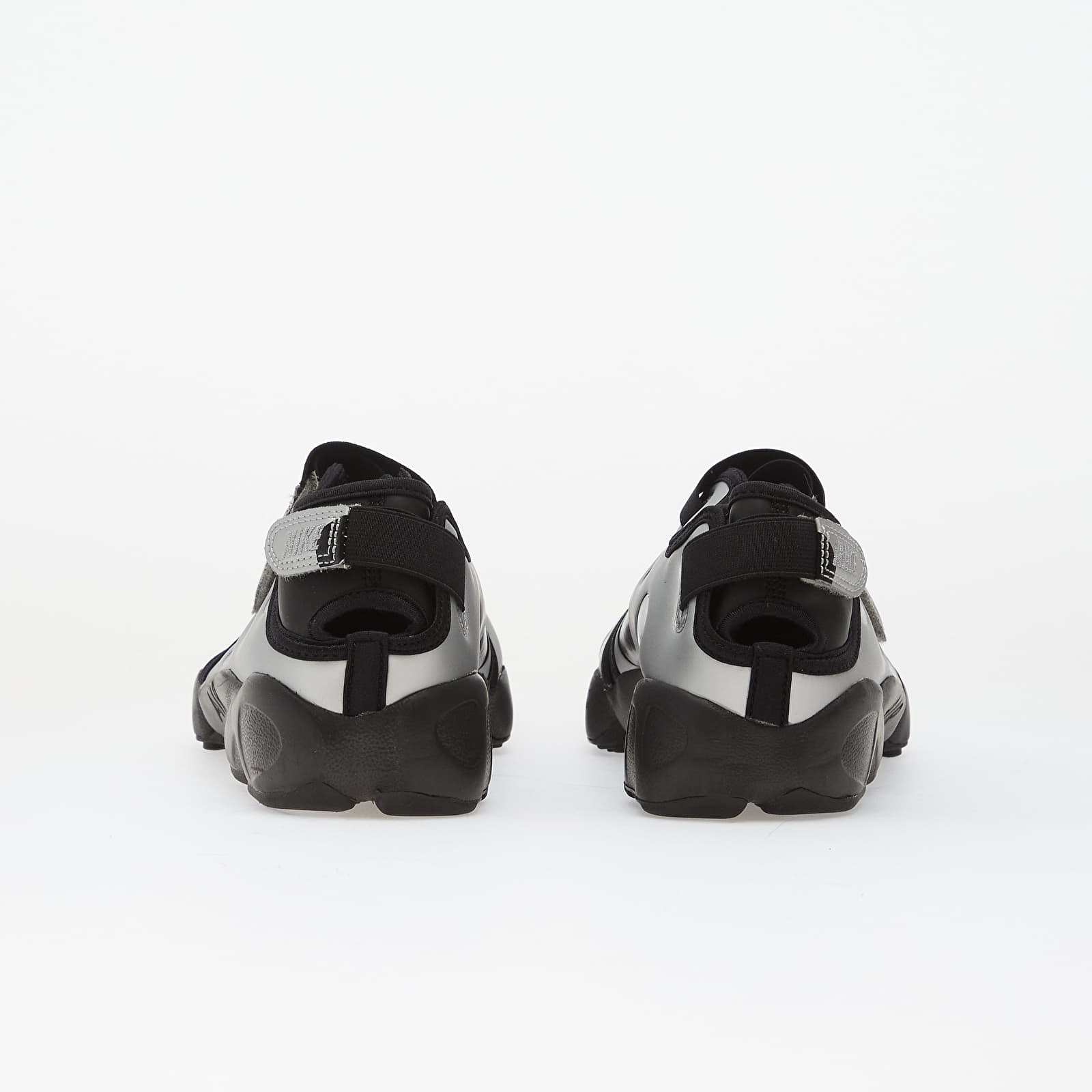 Sneakers und Schuhe für Frauen Nike Air Rift Dot Black/ Black-Metallic Silver