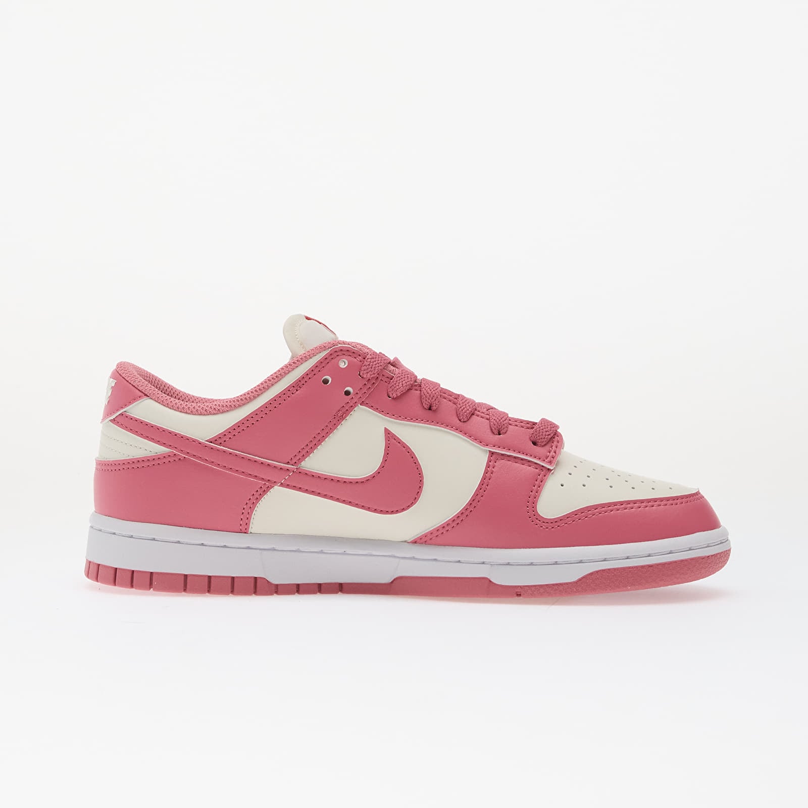 Sneakers og sko til kvinder Nike Dunk Low Sail/ Peony-White
