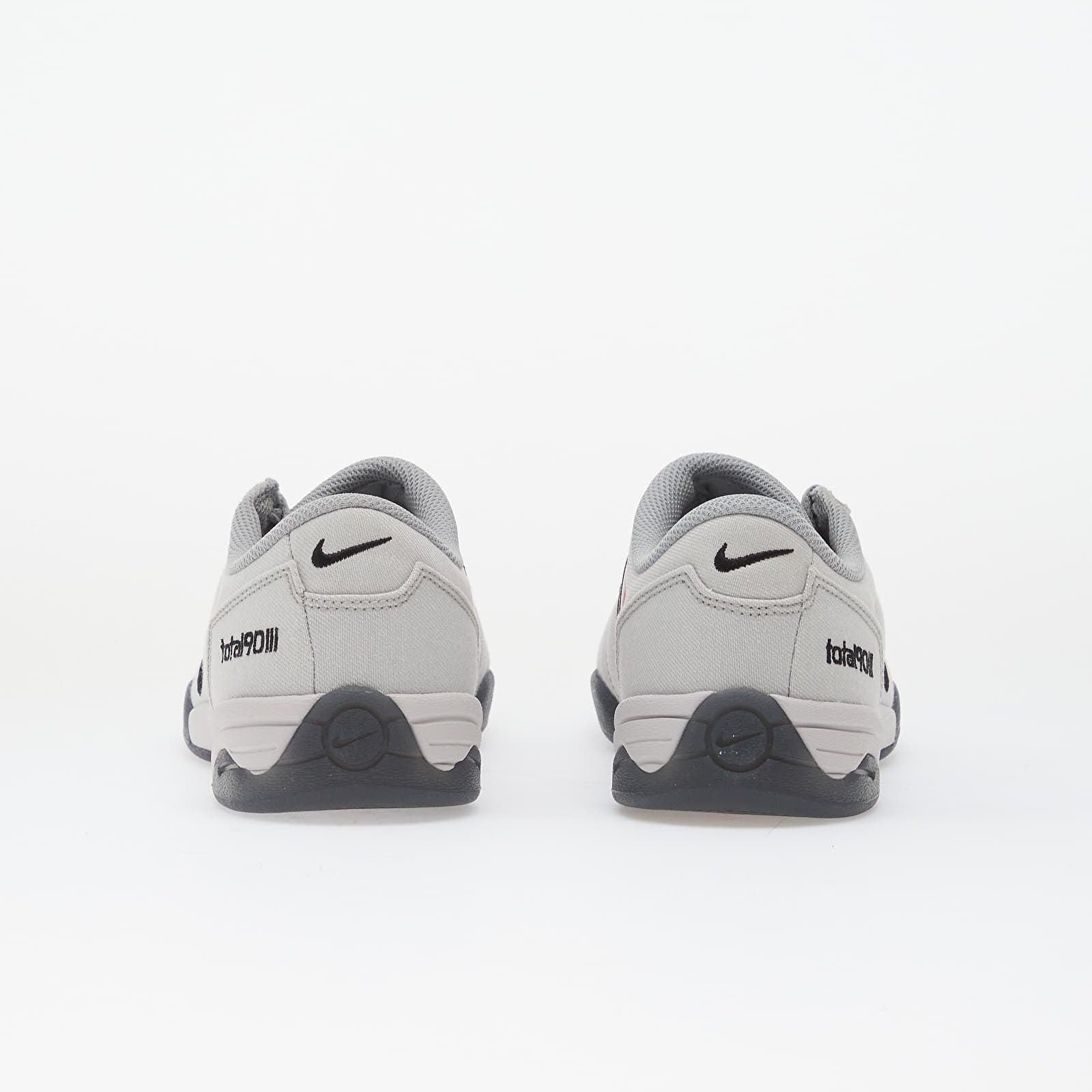 Meeste tossud ja kingad Nike Total 90 Premium Lt Smoke Grey/ Black-University Red