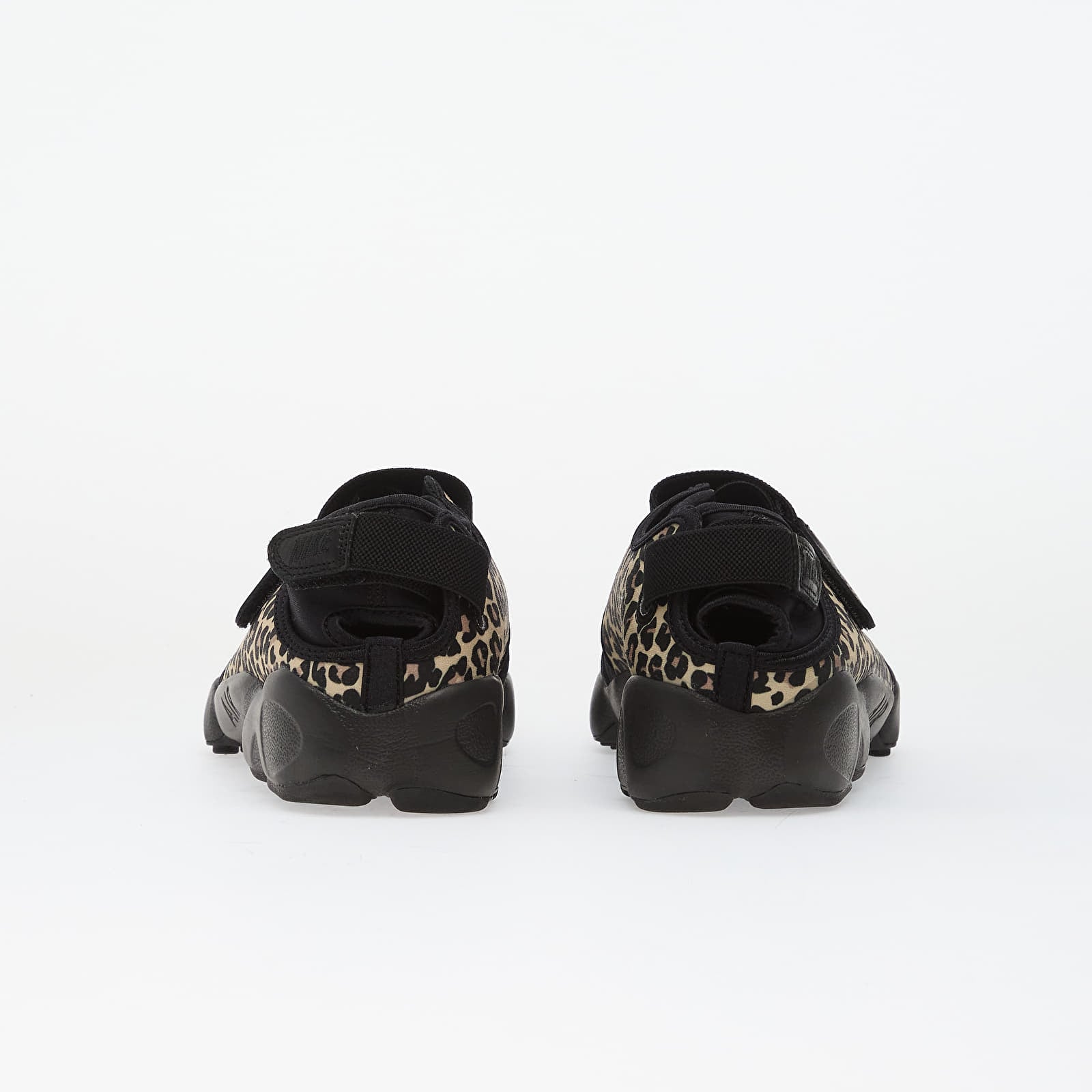 Naisten lenkkarit ja kengät Nike W Air Rift Black/ Hemp