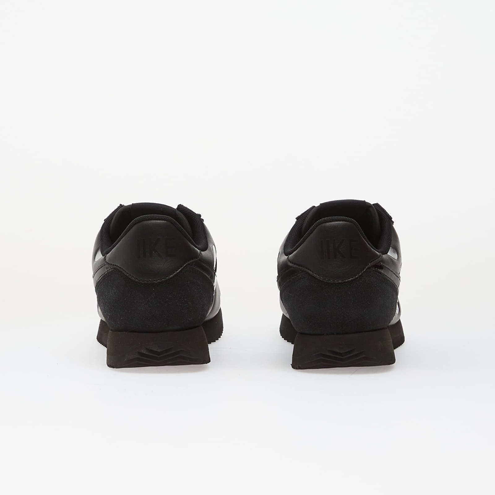 Sneakers und Schuhe für Frauen Nike Cortez Black/ Black-Black