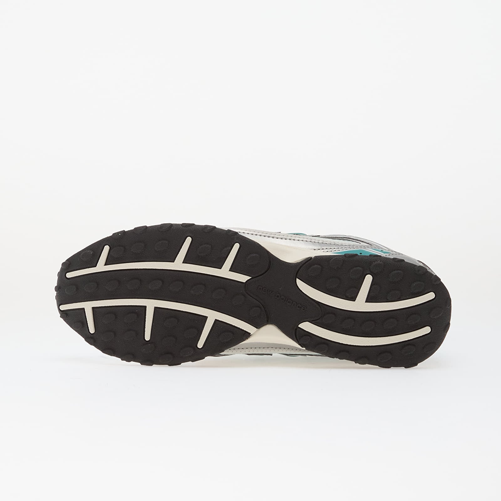 Turnschuhe und Schuhe für Männer New Balance 204L Light Silver Metallic/ Light Silver Metallic