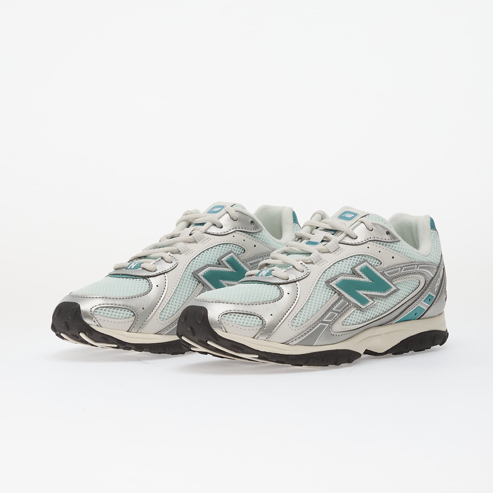 Turnschuhe und Schuhe für Männer New Balance 204L Light Silver Metallic/ Light Silver Metallic