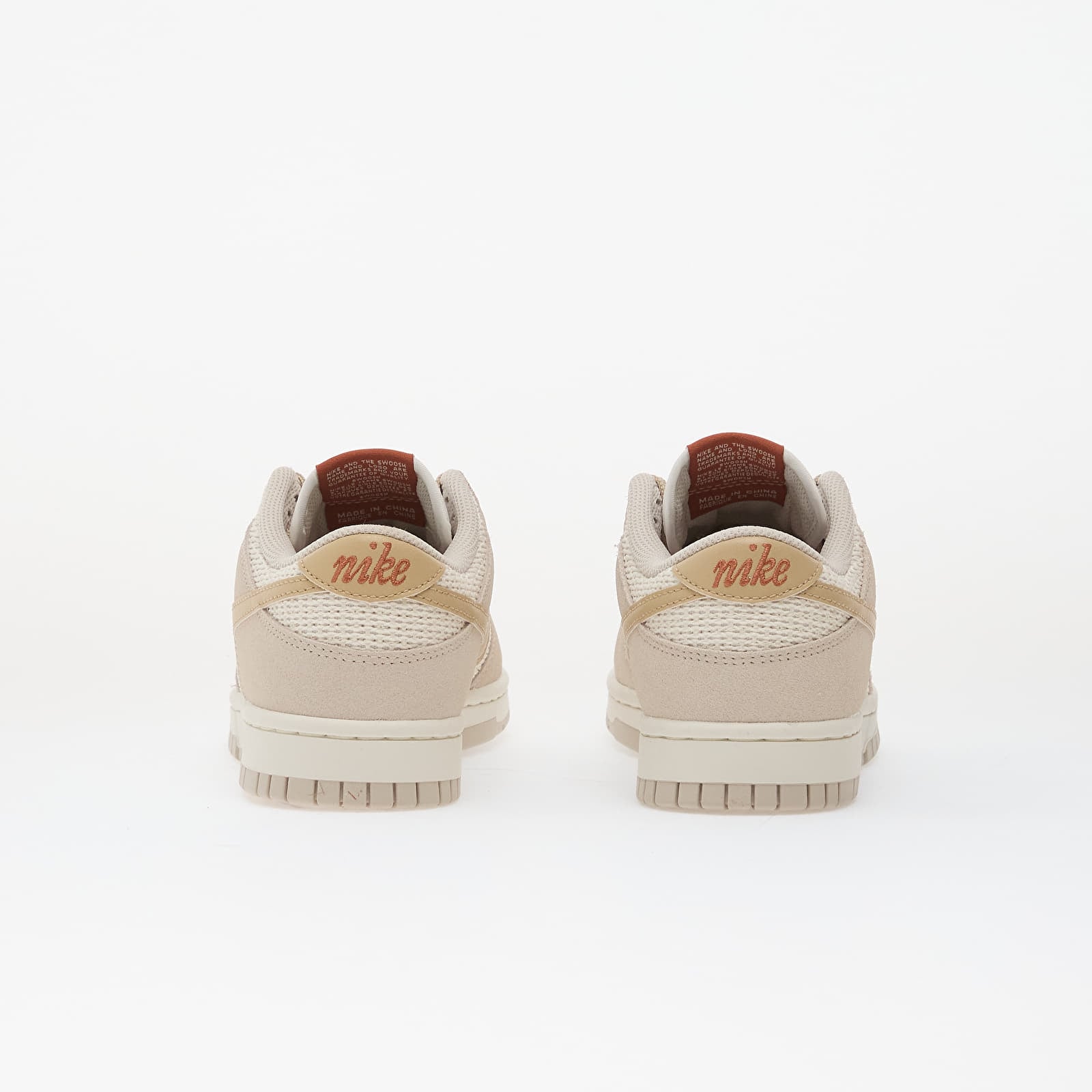 Sneakers og sko til kvinder Nike Dunk Low Se Sail/ Linen-Lt Orewood Brn-Sail