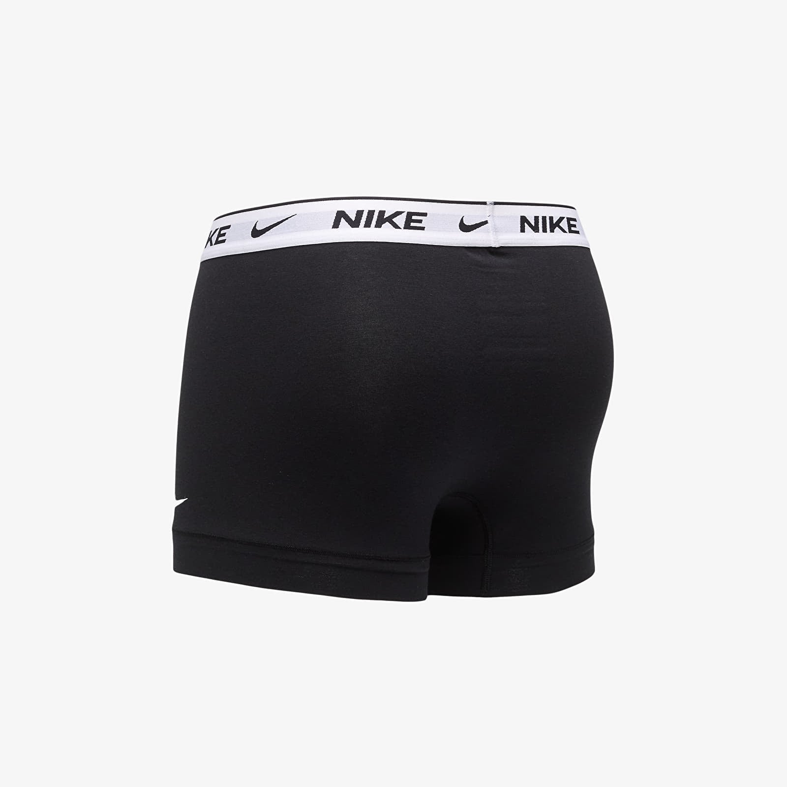 Meeste lühikesed püksid Nike Trunk 3-Pack Black
