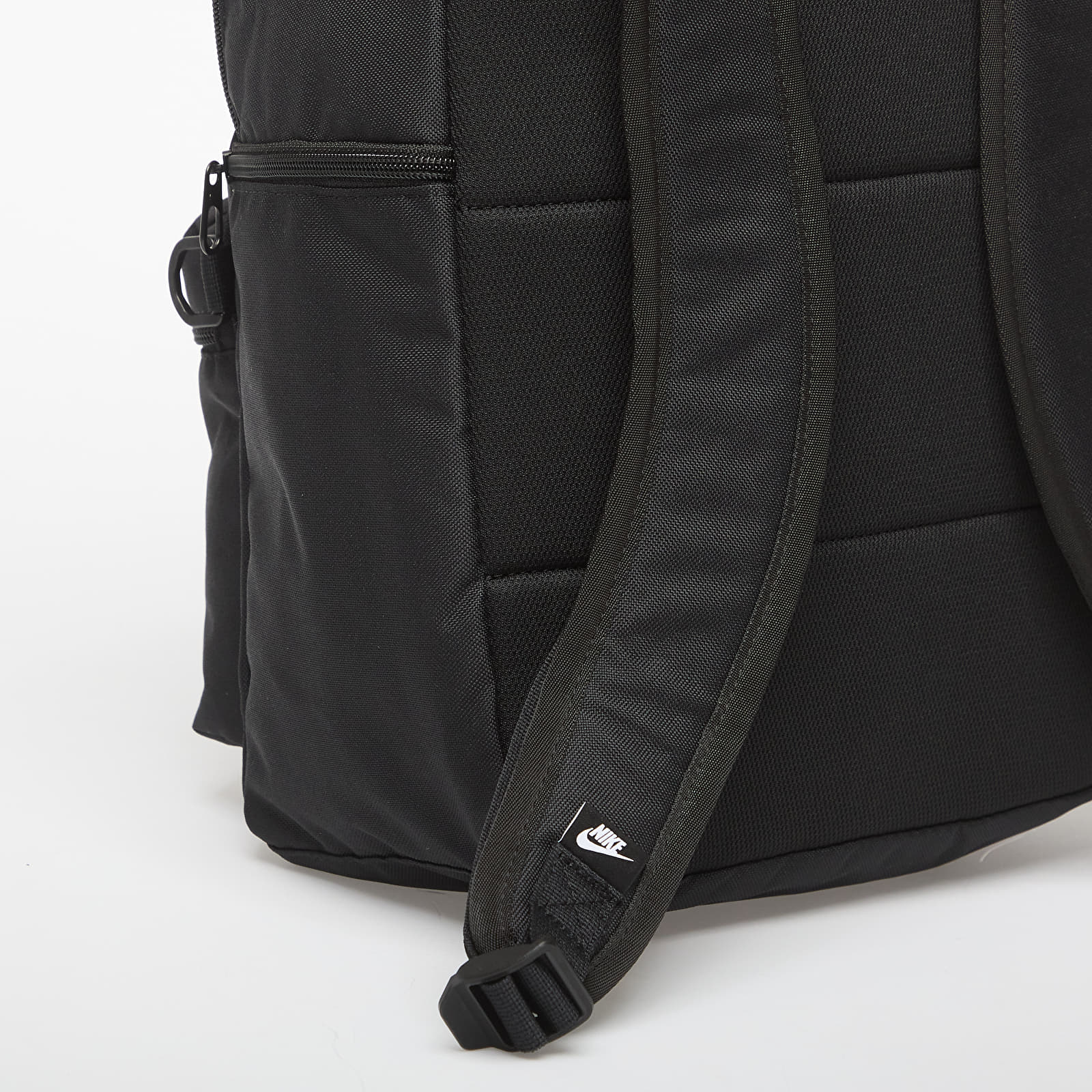 Rucksäcke für Männer Nike Heritage Backpack 2.0 23L Black/ Black/ White