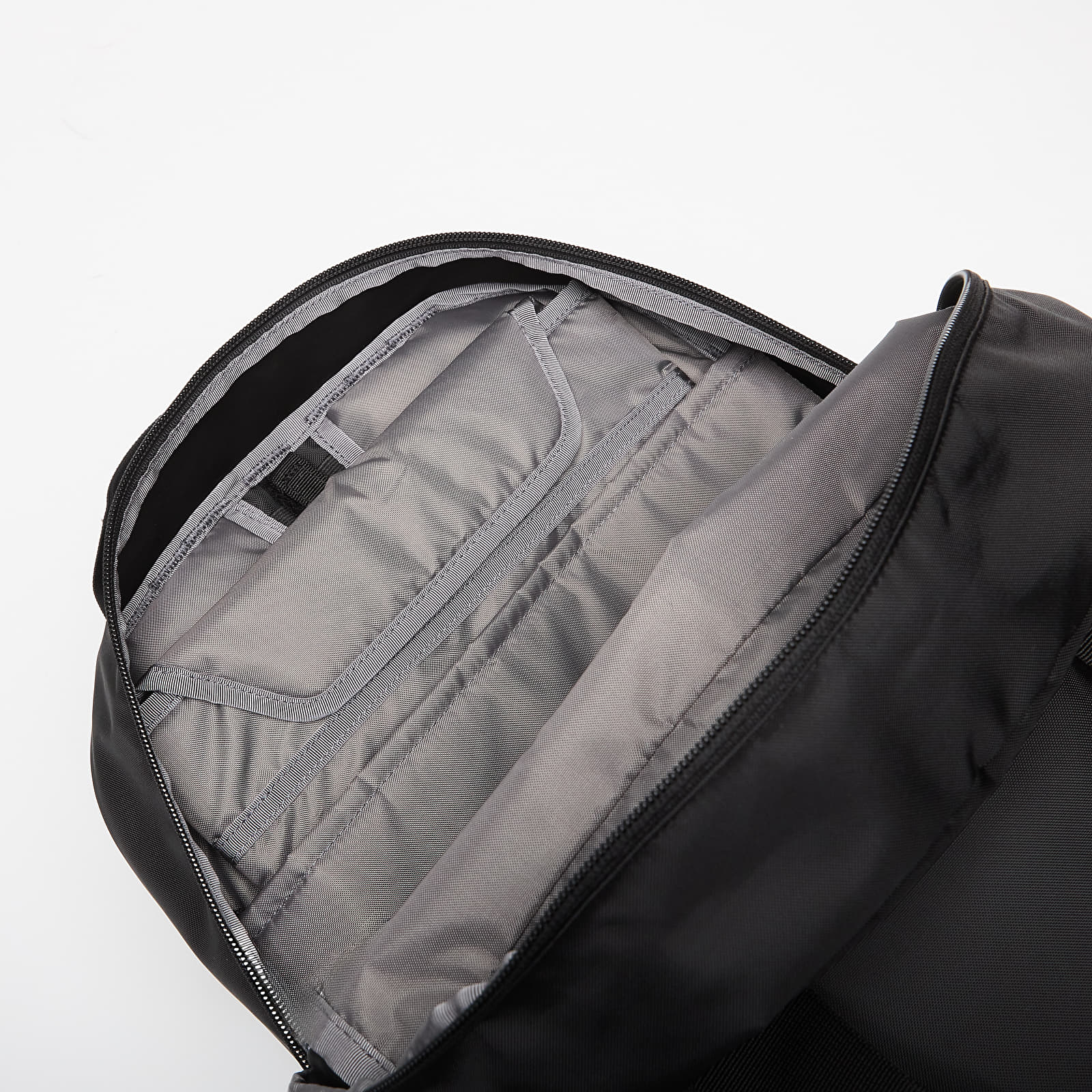 Hátizsákok Patagonia Atom Tote Pack 20L Black